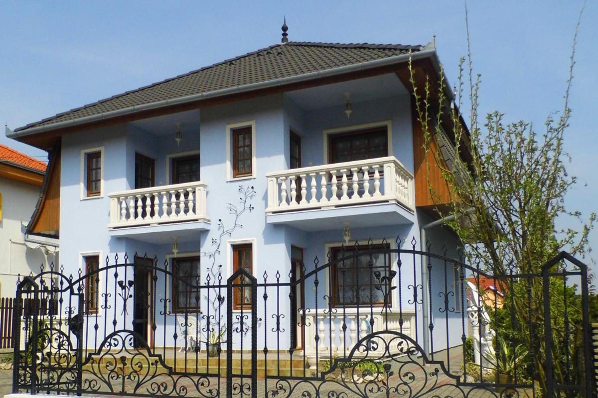 Levendula Apartman ซาลาคาโรส ภายนอก รูปภาพ
