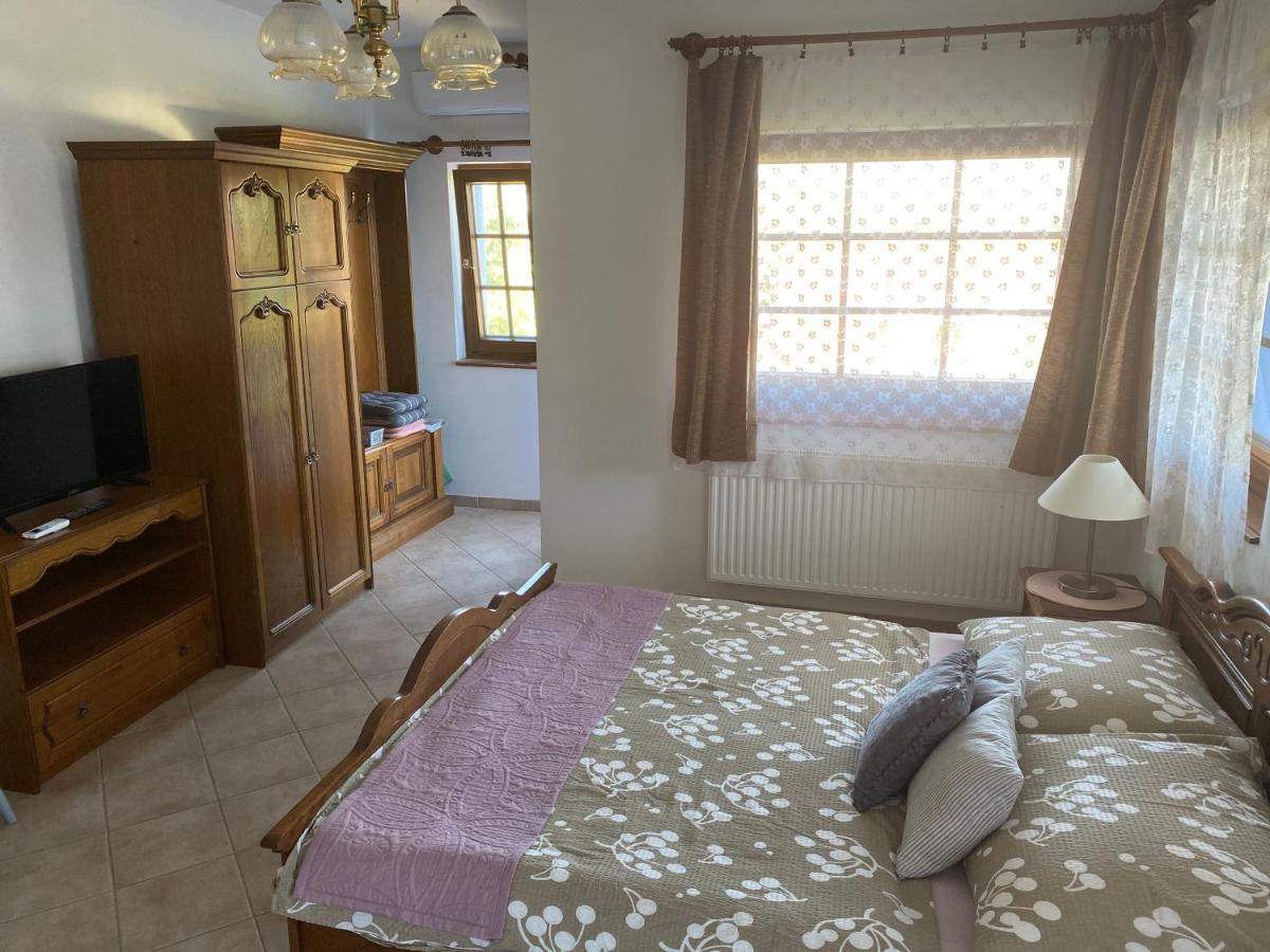 Levendula Apartman ซาลาคาโรส ภายนอก รูปภาพ