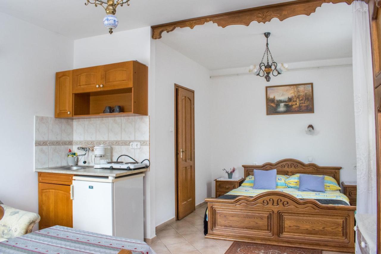 Levendula Apartman ซาลาคาโรส ภายนอก รูปภาพ