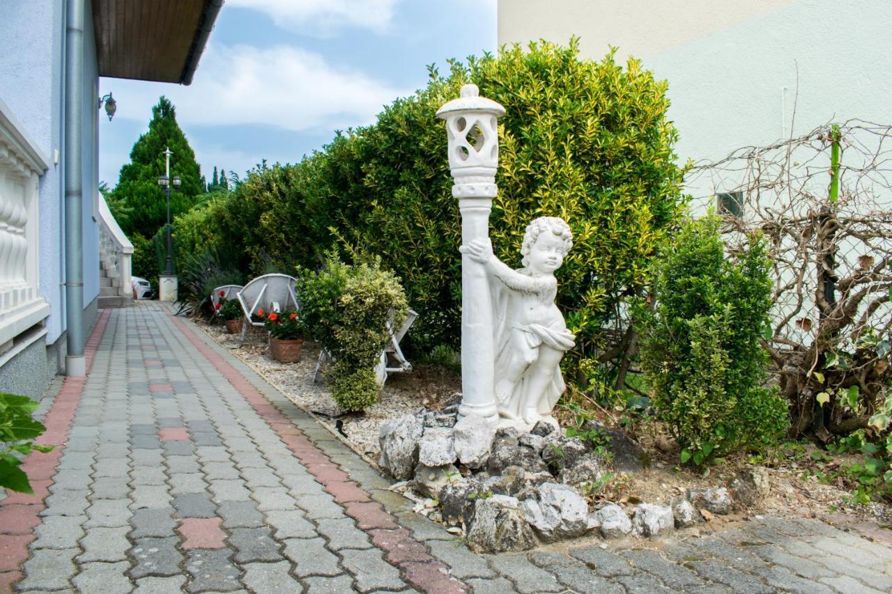 Levendula Apartman ซาลาคาโรส ภายนอก รูปภาพ