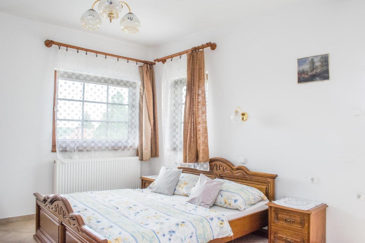 Levendula Apartman ซาลาคาโรส ภายนอก รูปภาพ